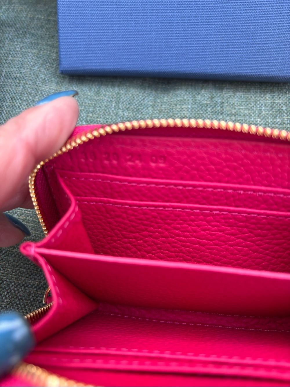 Maison de Sabre The Zip Wallet - Picture 4 of 7
